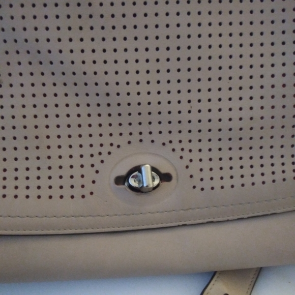 Authentic Coach bag - Picture 5 of 8